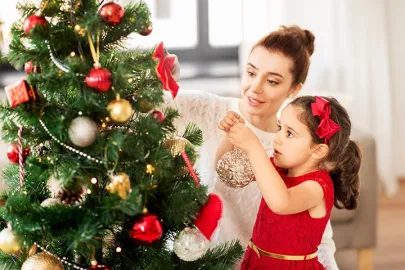 8-holiday-decorating-safety-tips